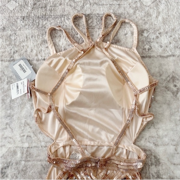 Cassandra Stone by Mac Duggal Sequins Gown Rose Gold Size 2 New - Picture 8 of 12